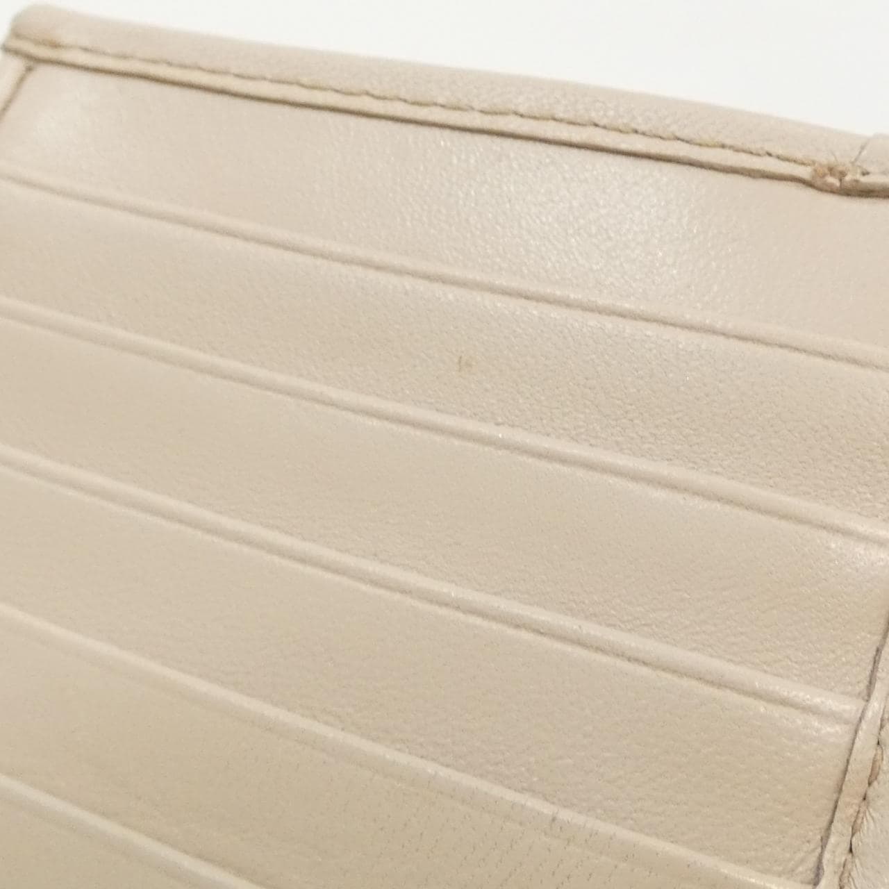MIU MIU 5MB06M Coin Case
