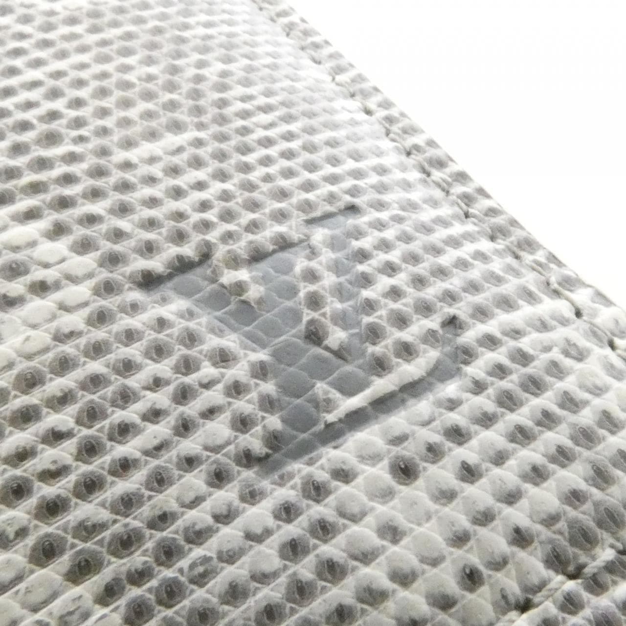 LOUIS VUITTON 銀包 皮革