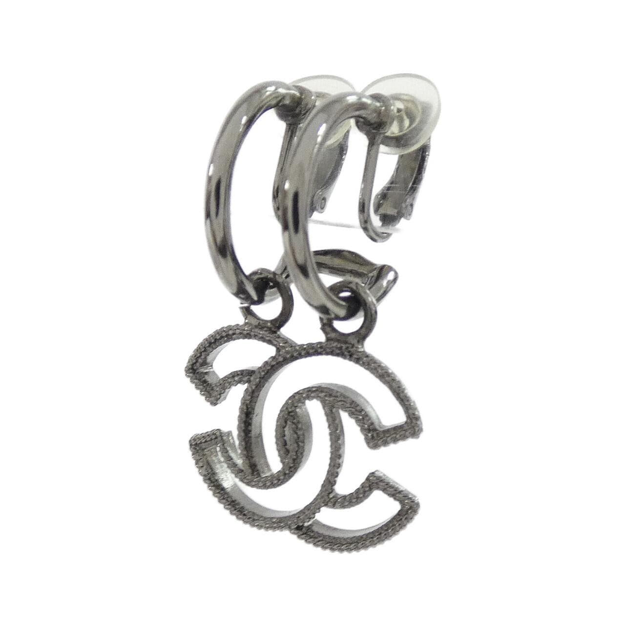 CHANEL Accessories