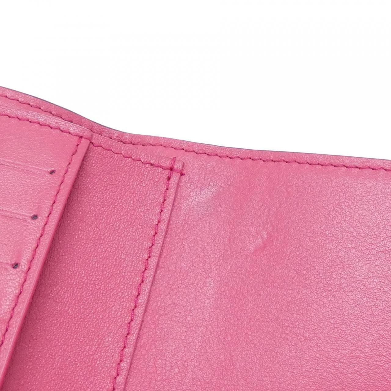 LOUIS VUITTON Capucines M62157 銀包