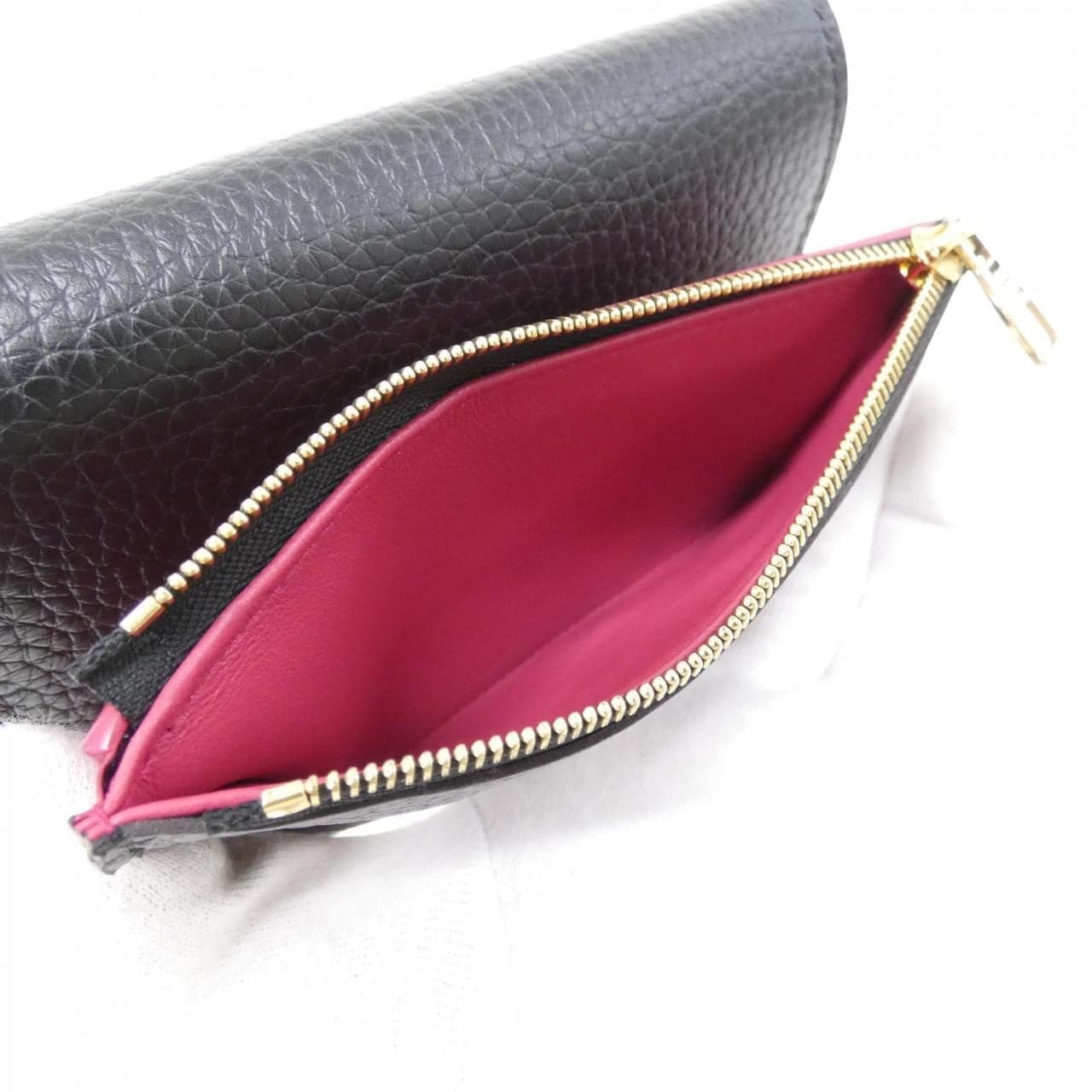 LOUIS VUITTON Capucines M62157 銀包
