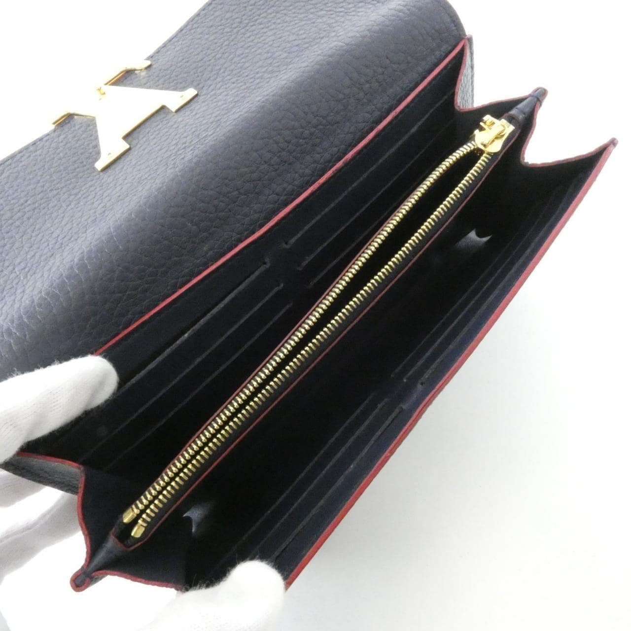 LOUIS VUITTON Capucines M63739 銀包