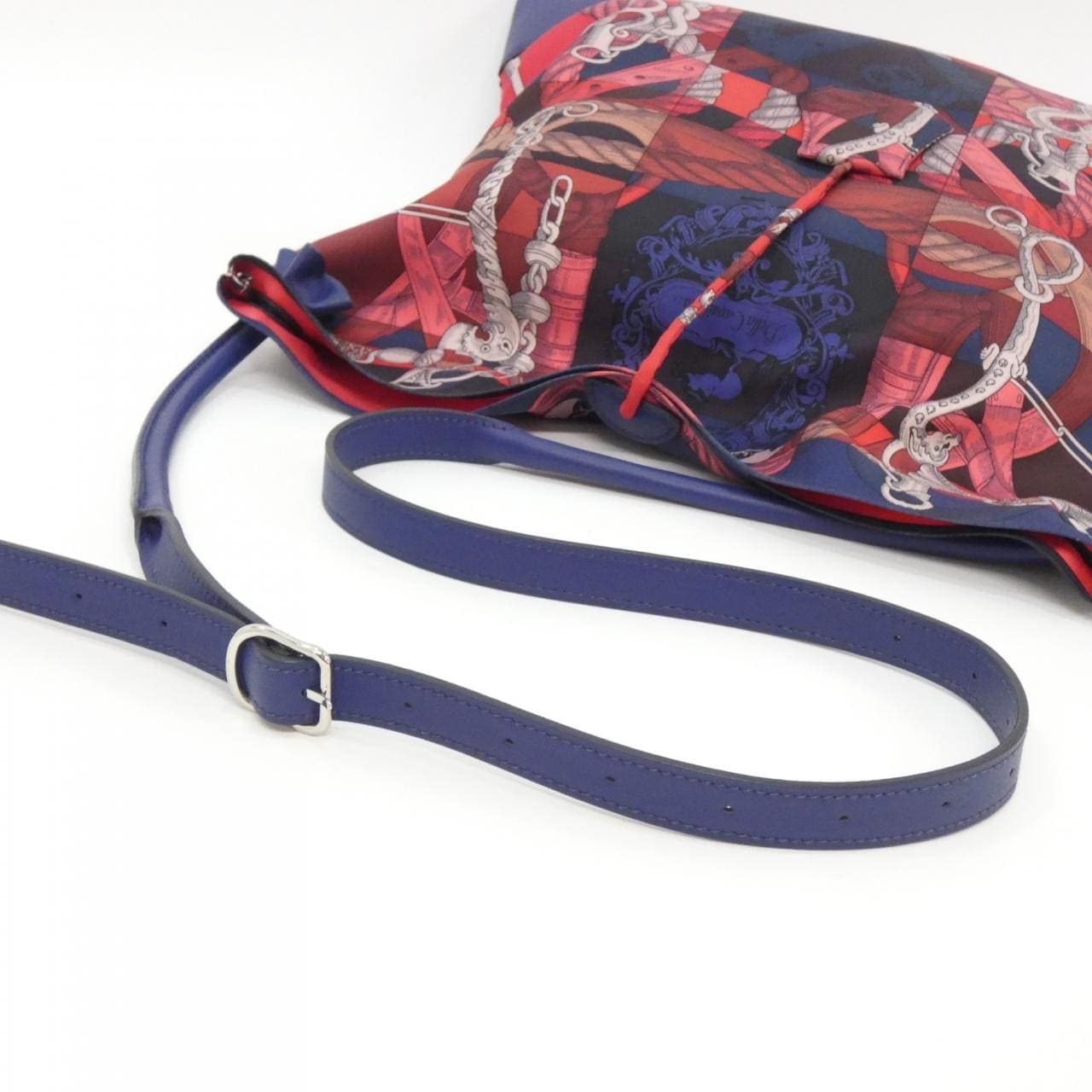 HERMES Silky City 069488CK 肩背包 Swift