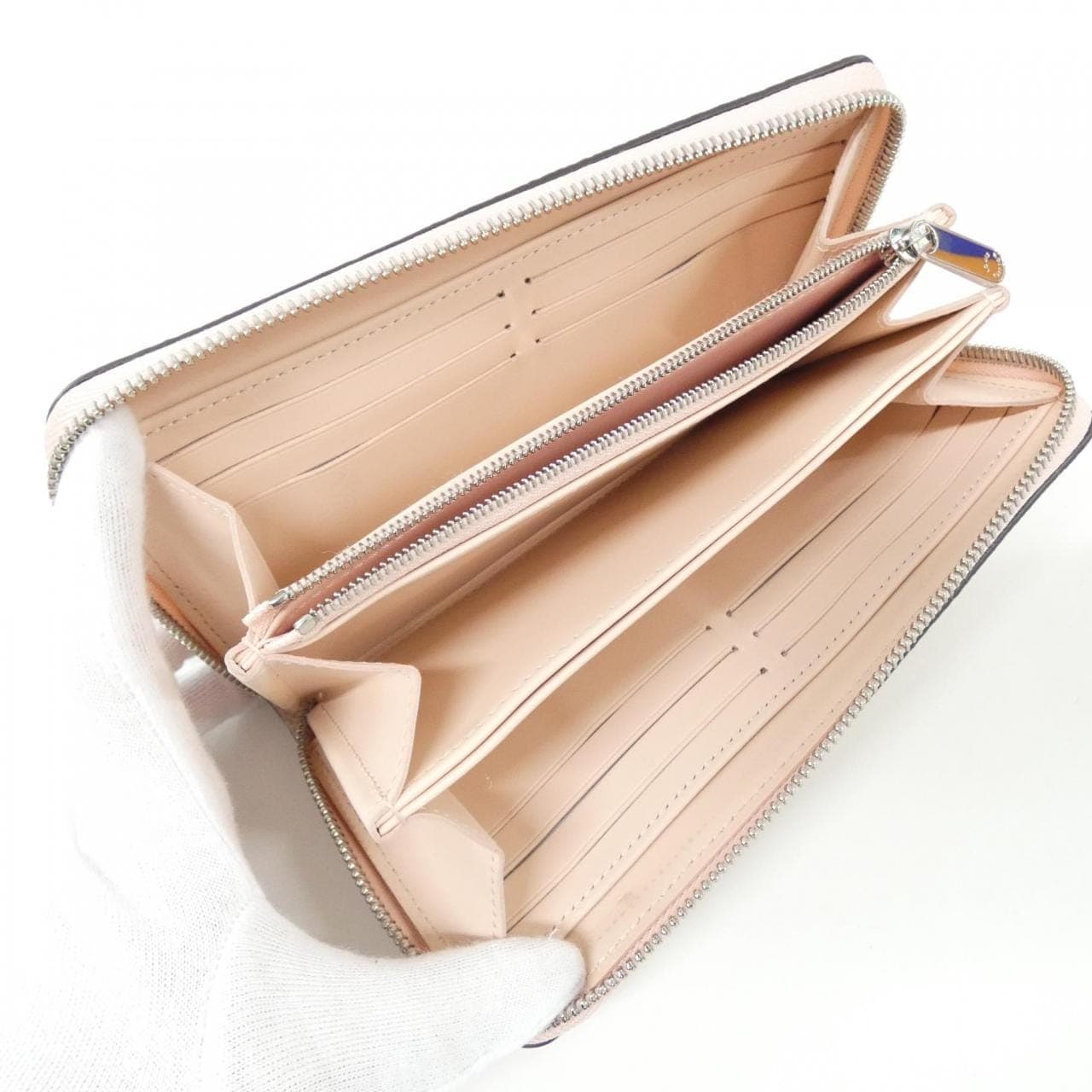 LOUIS VUITTON Mahina M82755 銀包