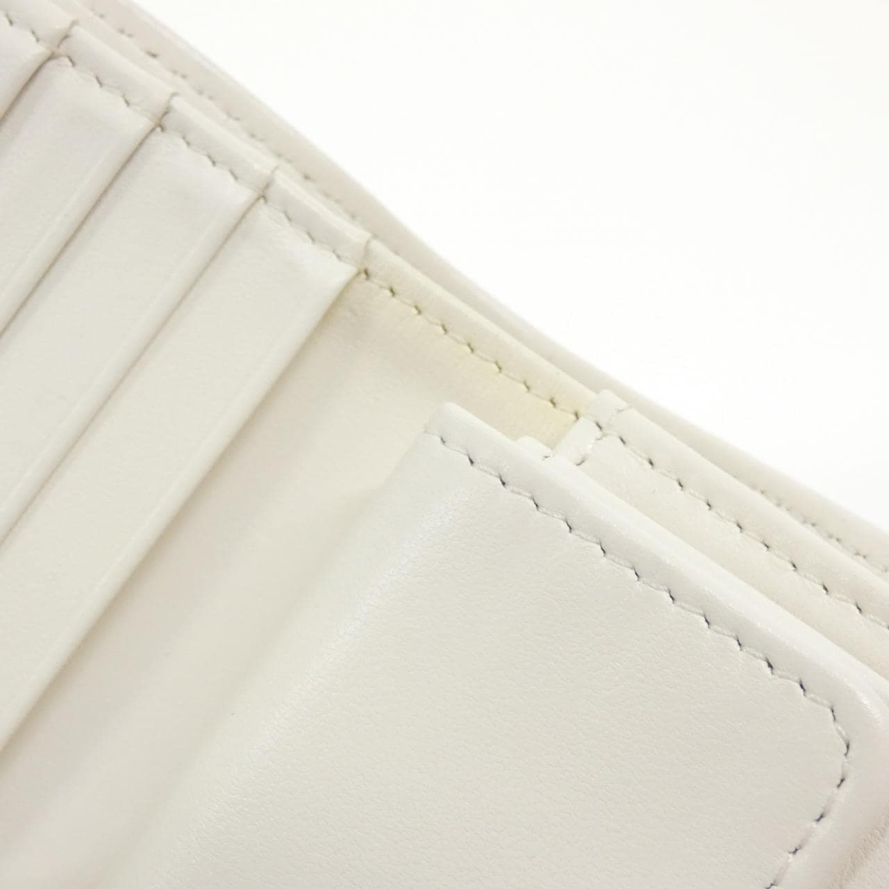CHANEL Timeless Classic AP3178 Wallet Grained Calfskin