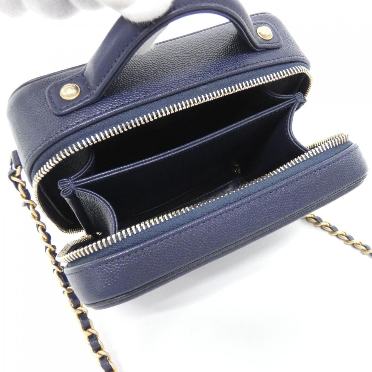CHANEL 93342 Handbag Grained Calfskin