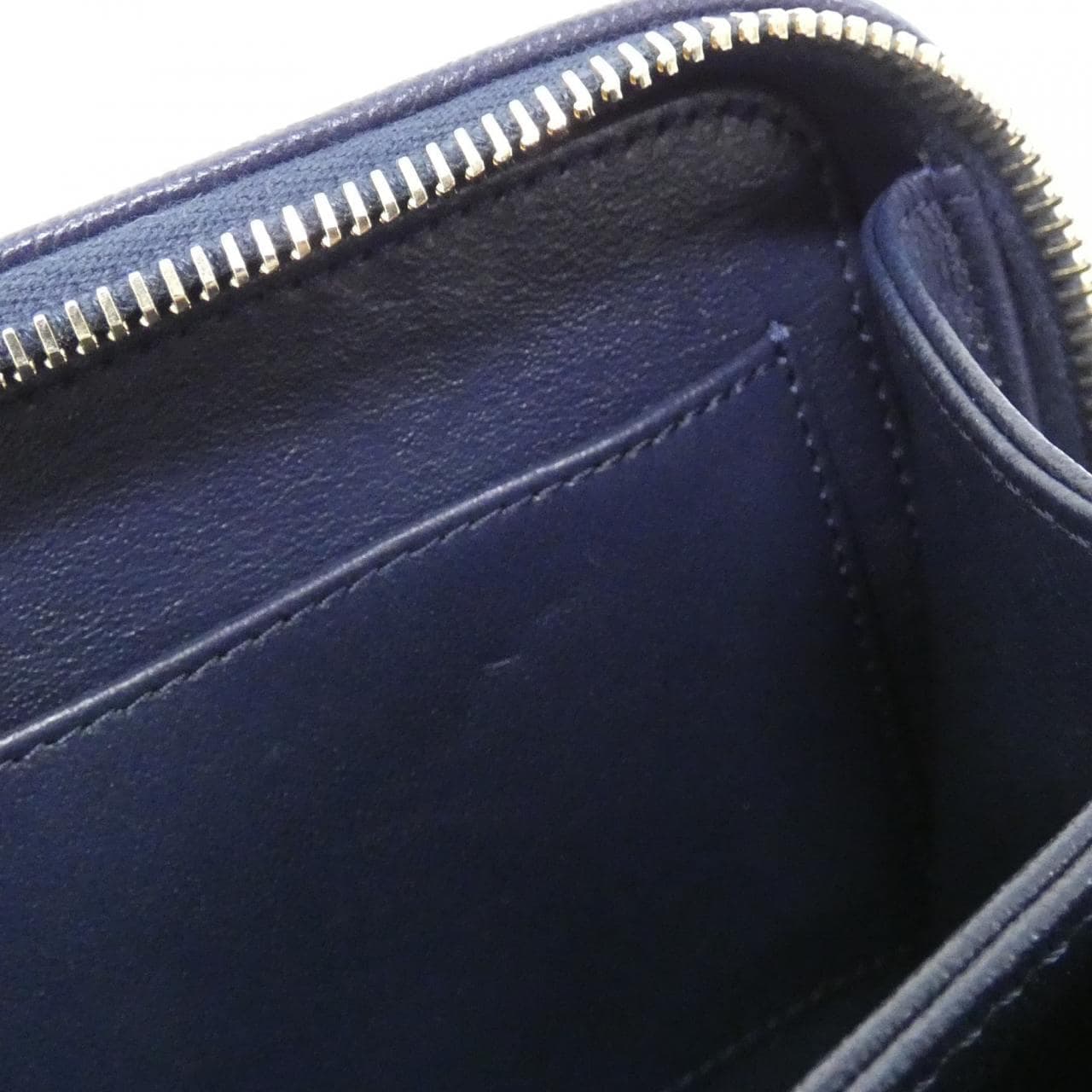 CHANEL 93342 Handbag Grained Calfskin