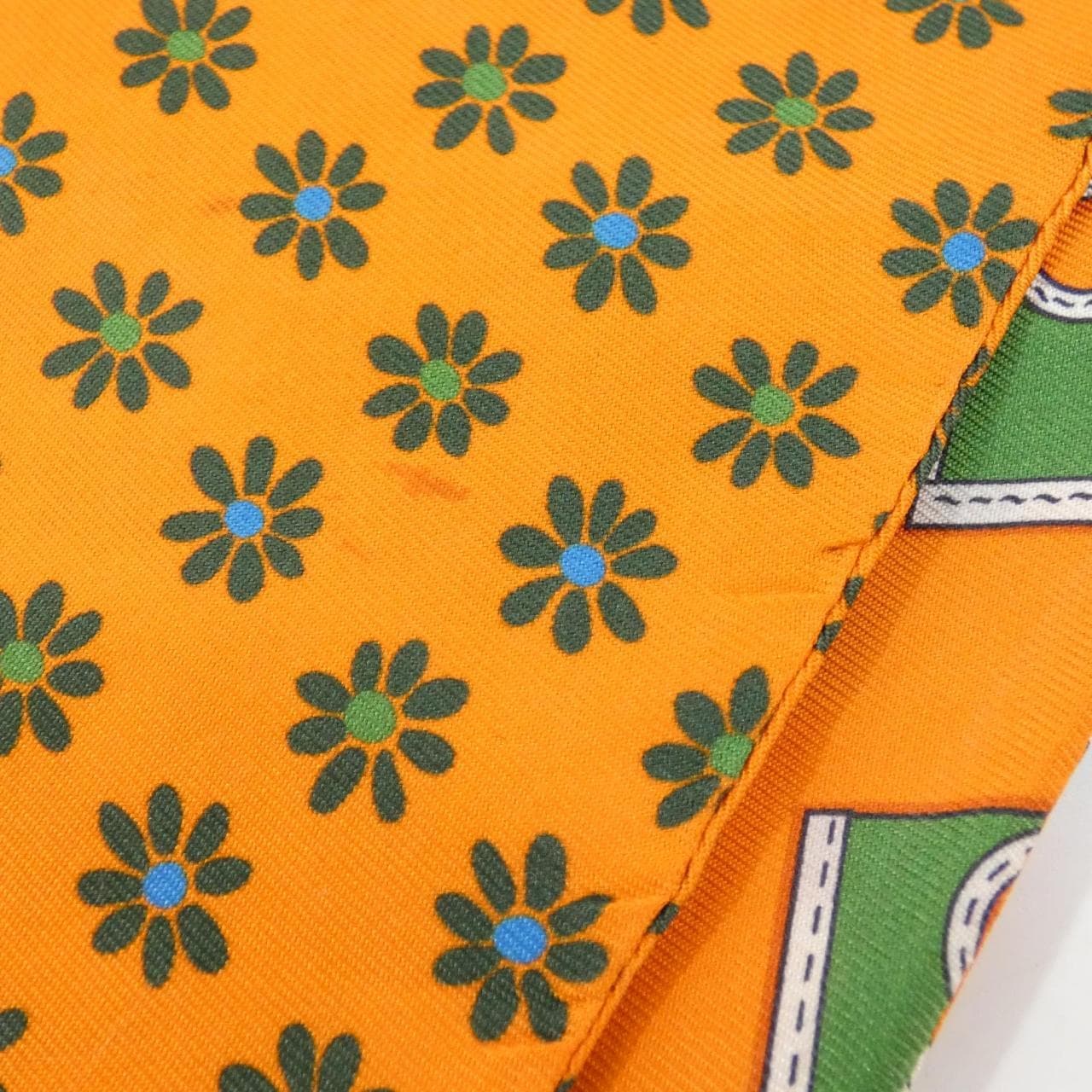 HERMES Scarf
