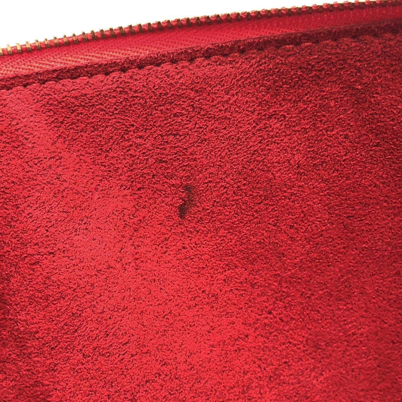 LOUIS VUITTON Pochette M52947 小斜揹包 Epi