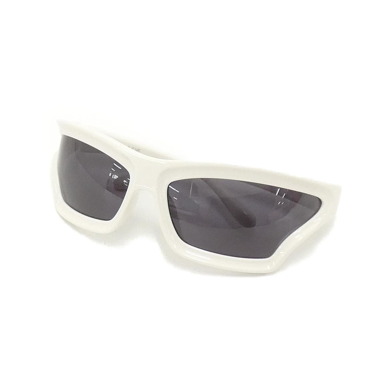 LOEWE 40143U Sunglasses