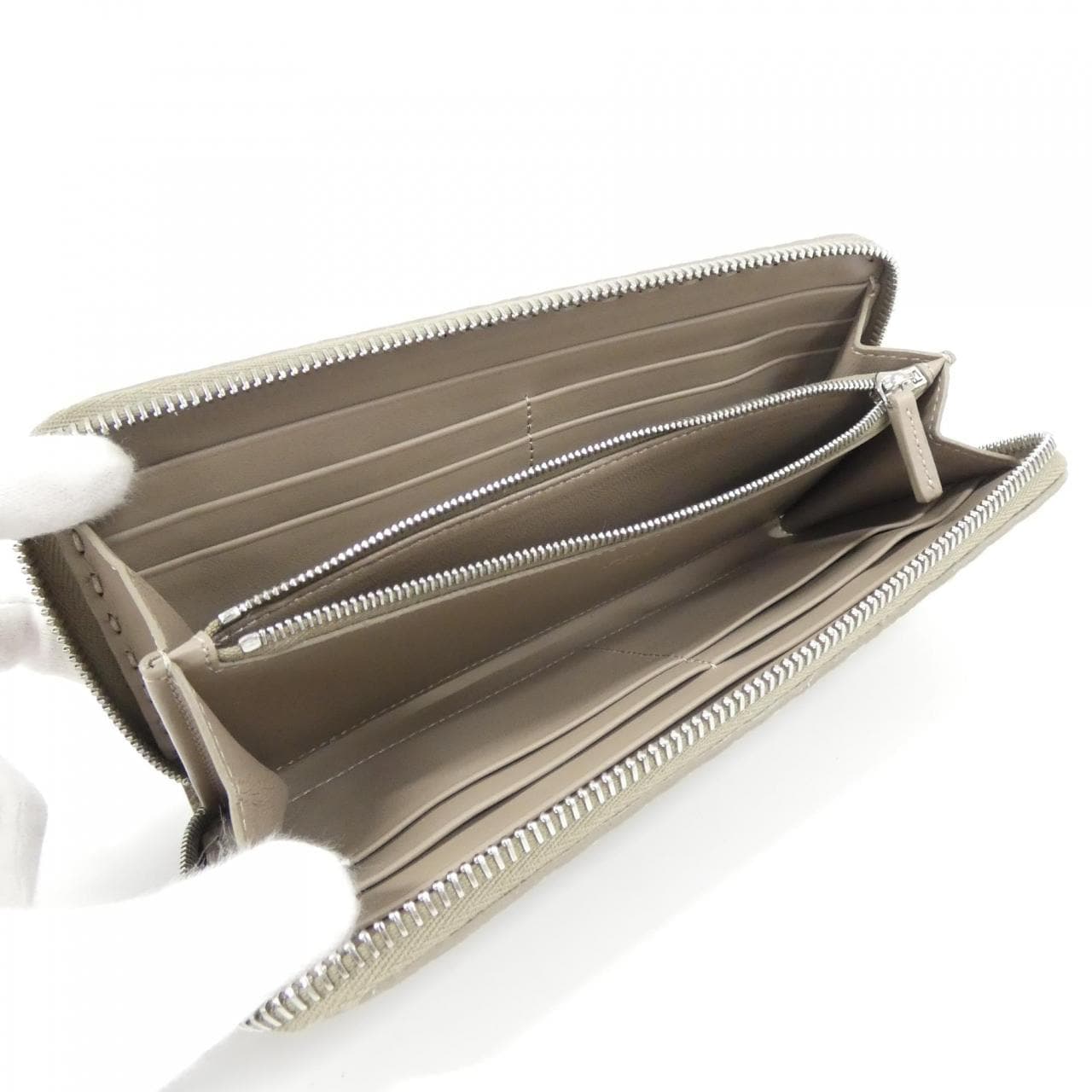 FENDI Peekaboo 8M0517 ARC1 Wallet