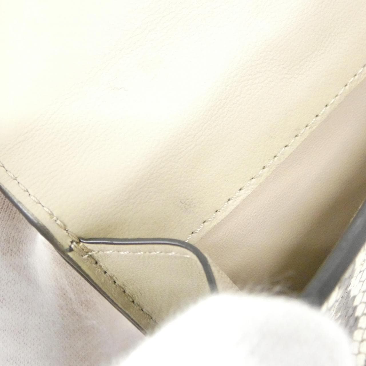 FENDI Peekaboo 8M0438 AM2W Wallet Leather