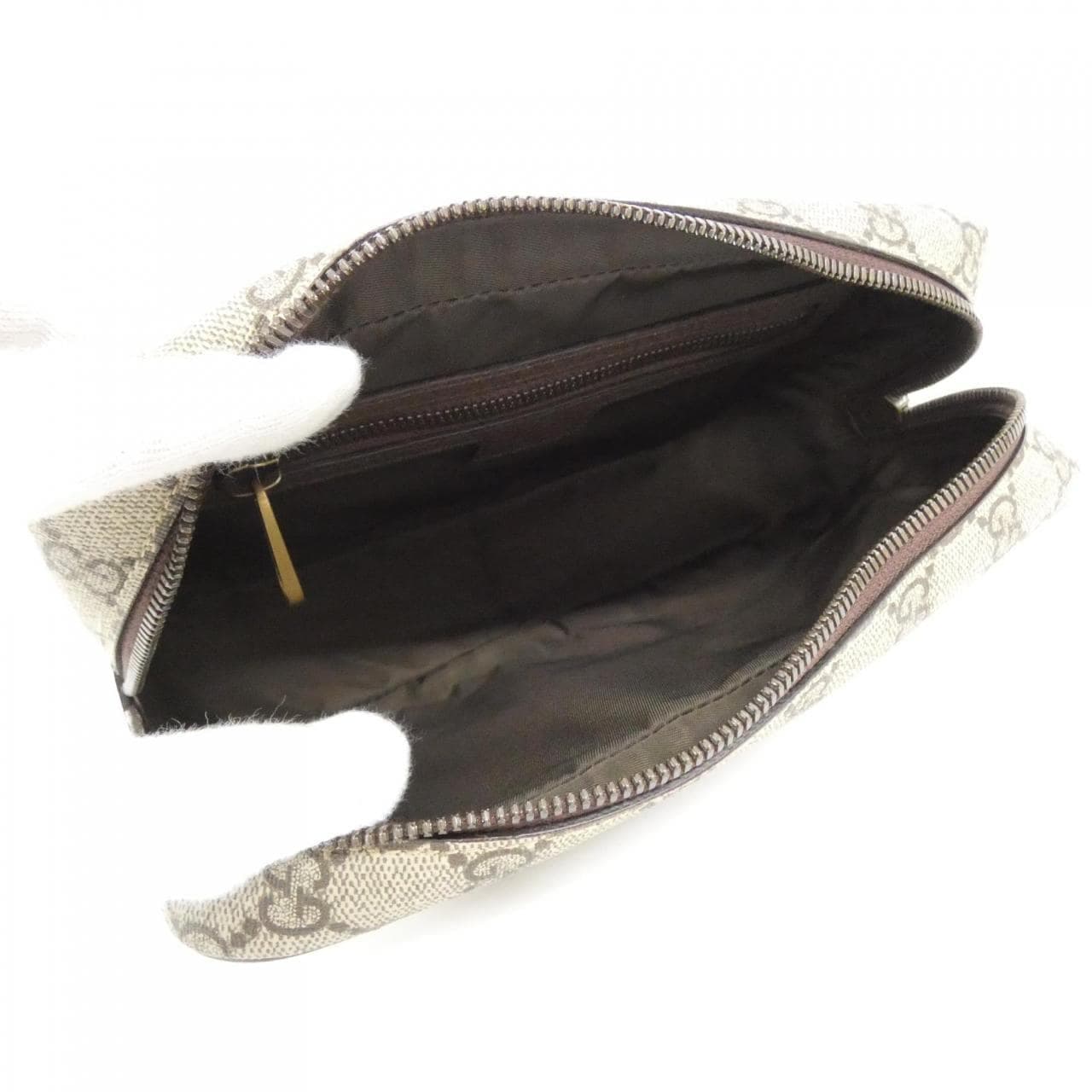 GUCCI 760019 96IWT Pouch Canvas