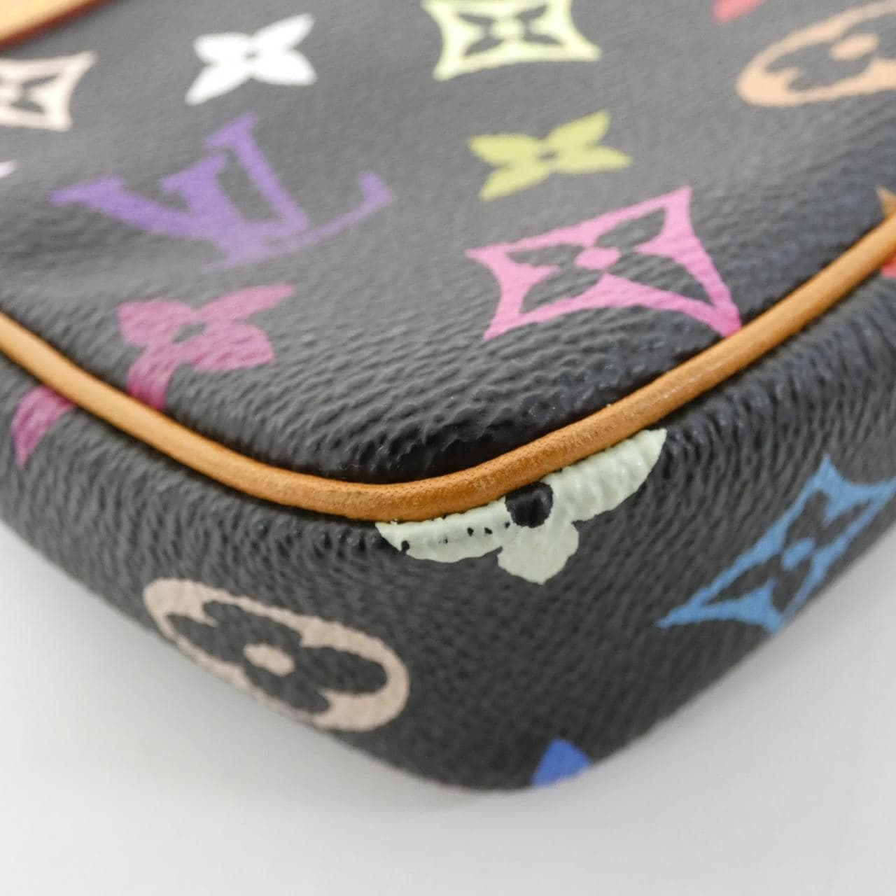 LOUIS VUITTON Pochette M92648 Pochette Canvas