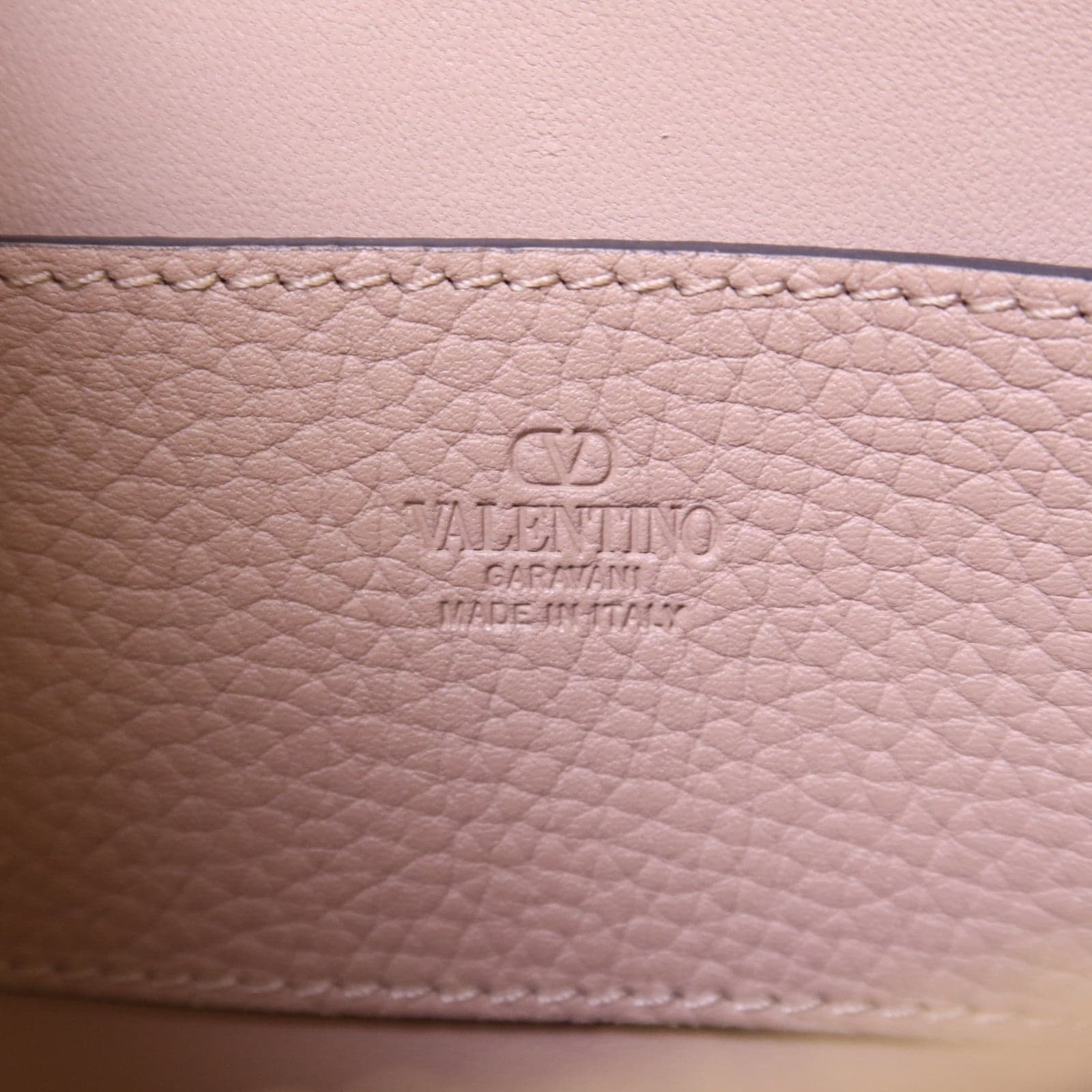 LOUIS VUITTON 6W2P0A17VSH 肩背包 牛皮