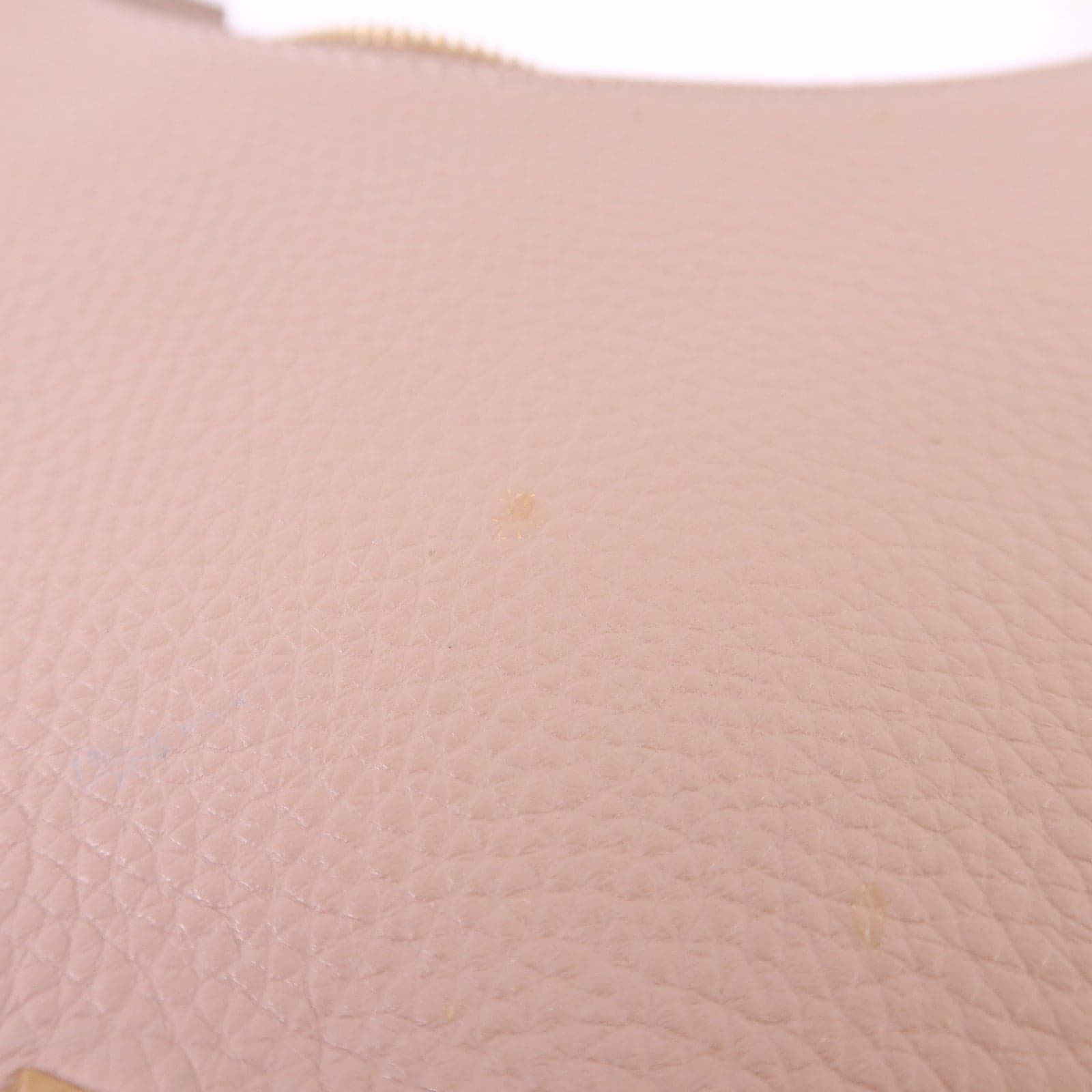 LOUIS VUITTON 6W2P0A17VSH 肩背包 牛皮