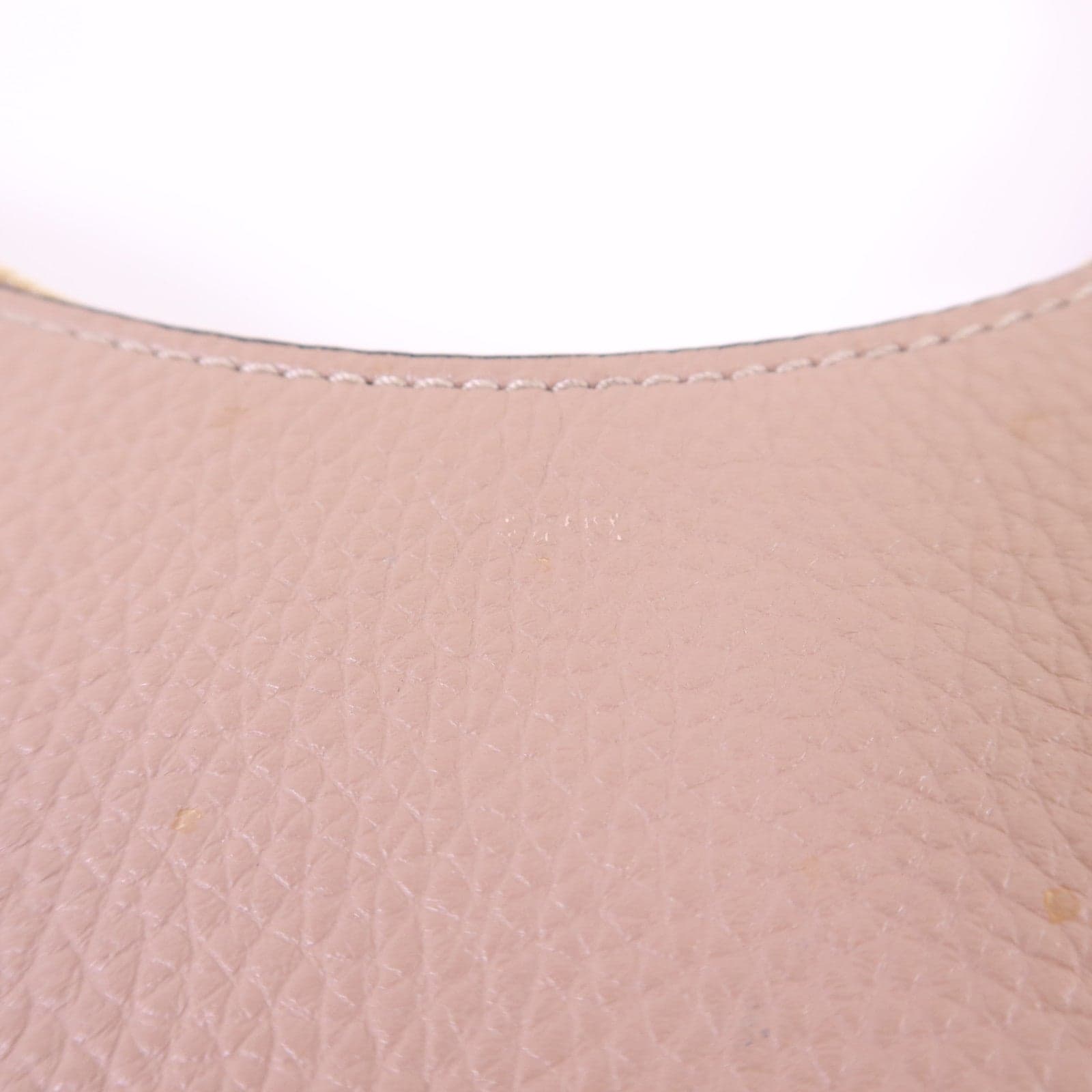 LOUIS VUITTON 6W2P0A17VSH 肩背包 牛皮