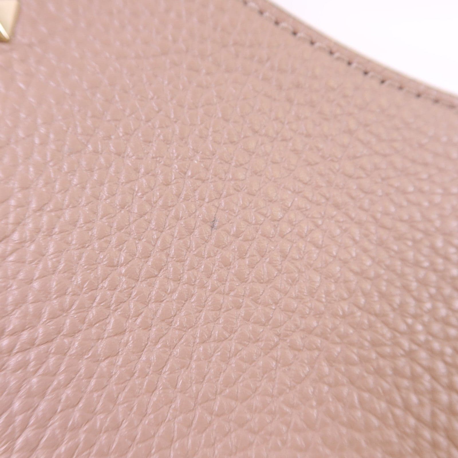 LOUIS VUITTON 6W2P0A17VSH 肩背包 牛皮