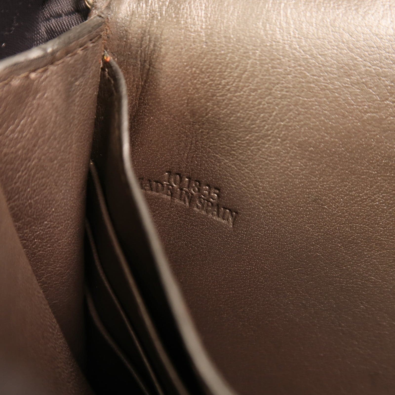 LOUIS VUITTON 肩背包 牛皮