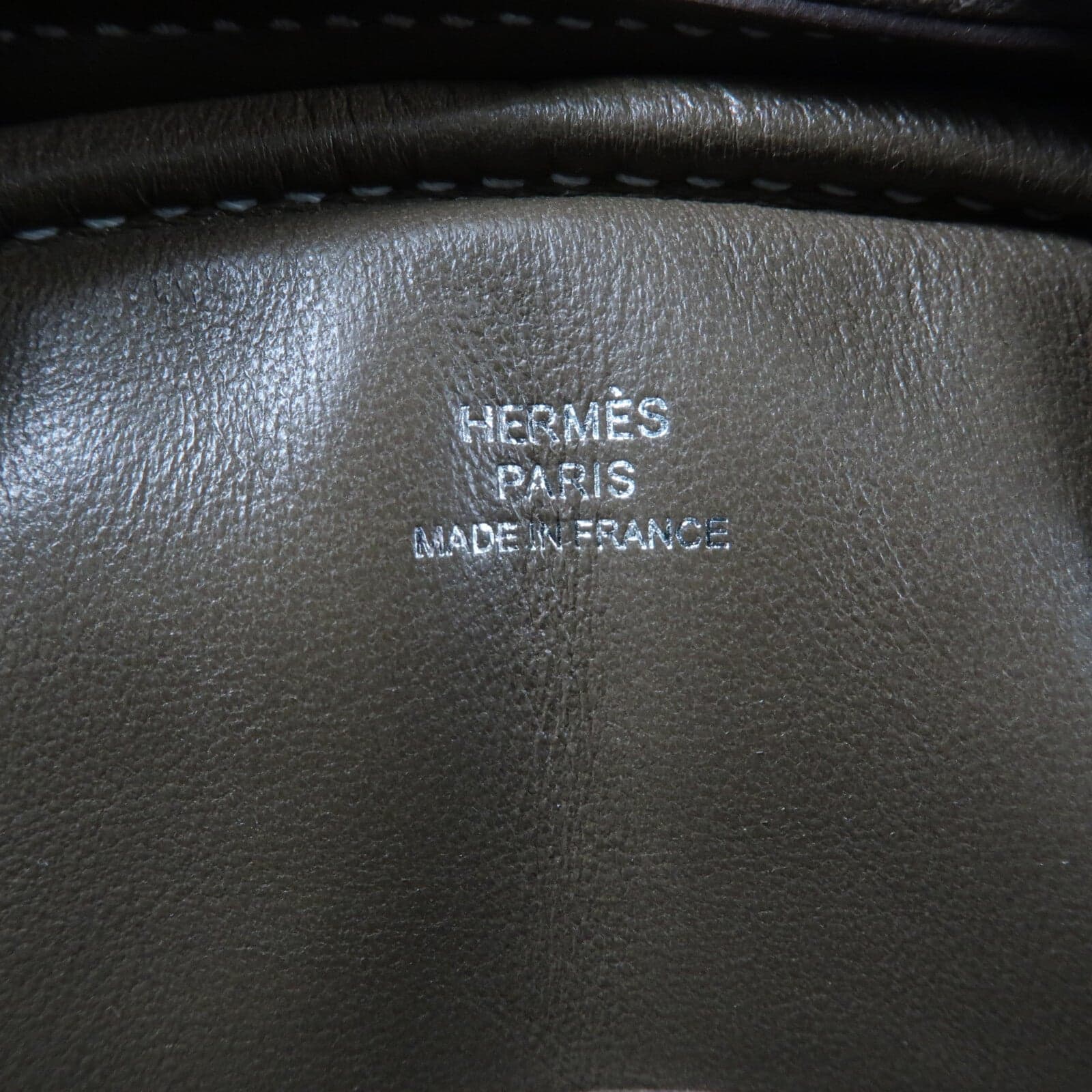 LOUIS VUITTON Loop 肩背包 牛皮