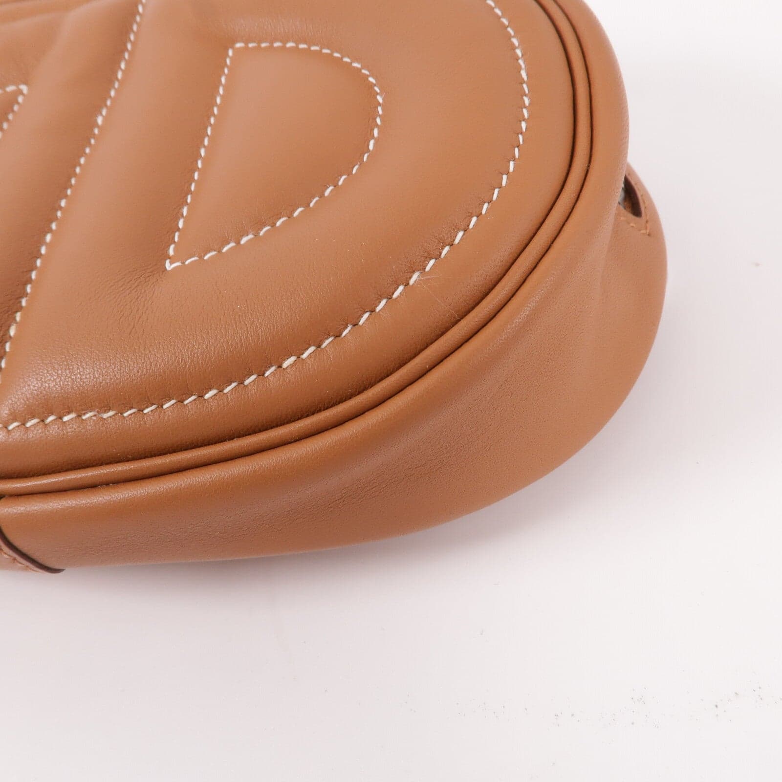 LOUIS VUITTON Loop 腰包 牛皮