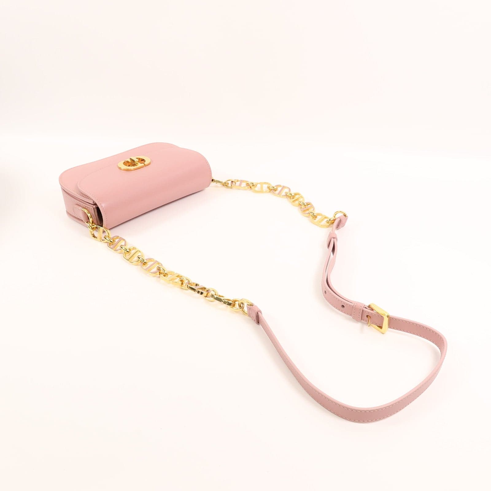 LOUIS VUITTON Montaigne 肩背包 牛皮