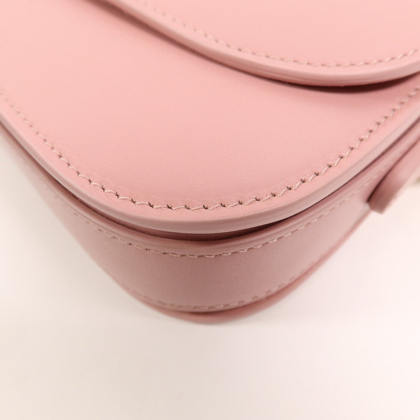 LOUIS VUITTON Montaigne 肩背包 牛皮