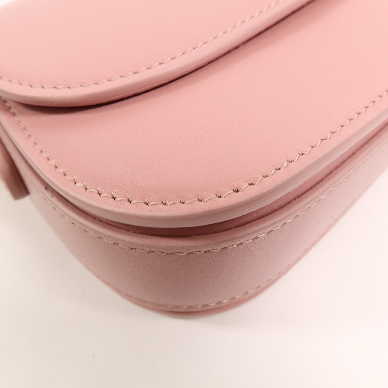 LOUIS VUITTON Montaigne 肩背包 牛皮