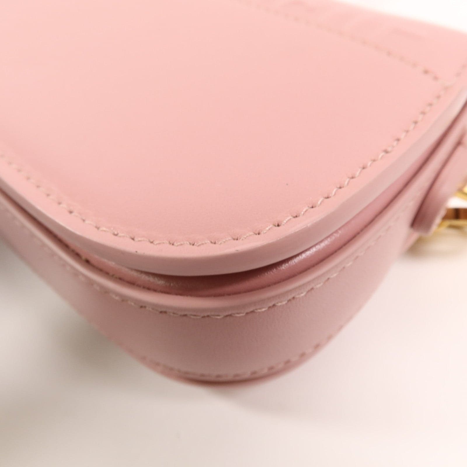 LOUIS VUITTON Montaigne 肩背包 牛皮