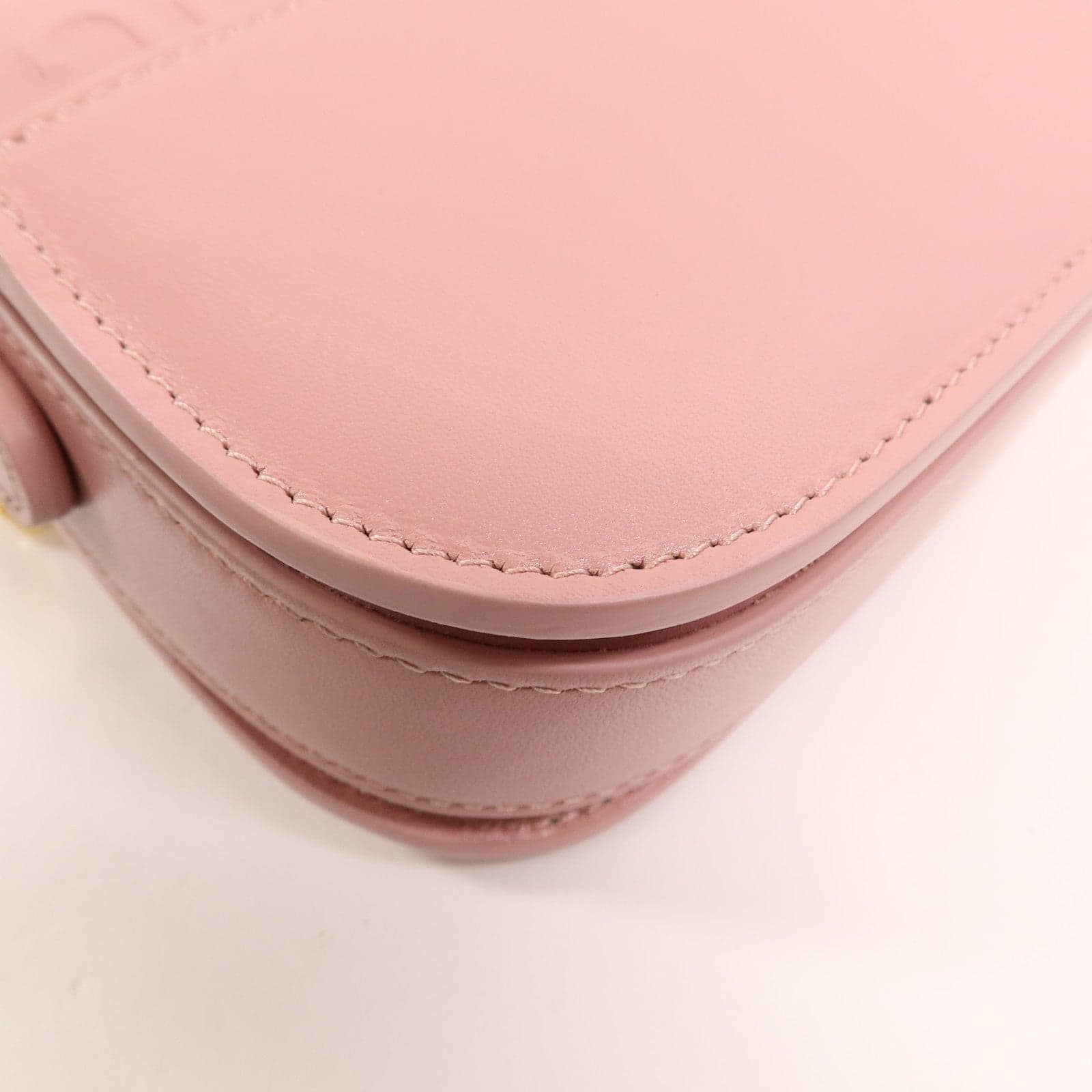 LOUIS VUITTON Montaigne 肩背包 牛皮