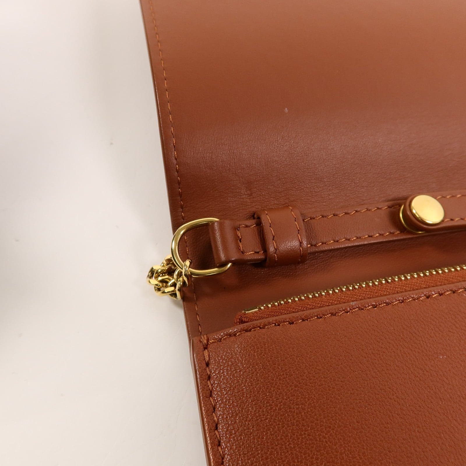 LOUIS VUITTON 肩背包 牛皮