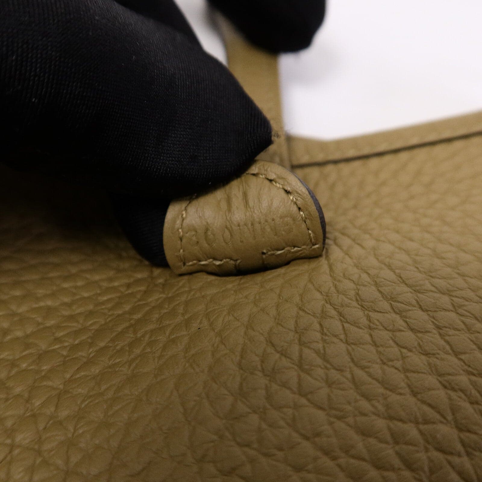 LOUIS VUITTON Shoulder Bag Calfskin