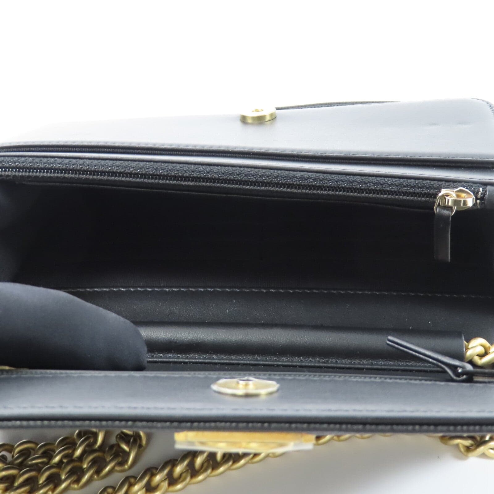 LOUIS VUITTON Boy 肩背包 牛皮