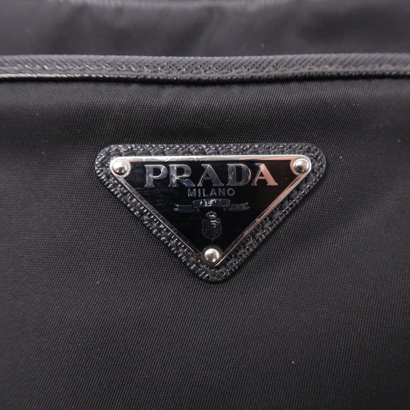 LOUIS VUITTON 2VH112 肩背包 尼龍