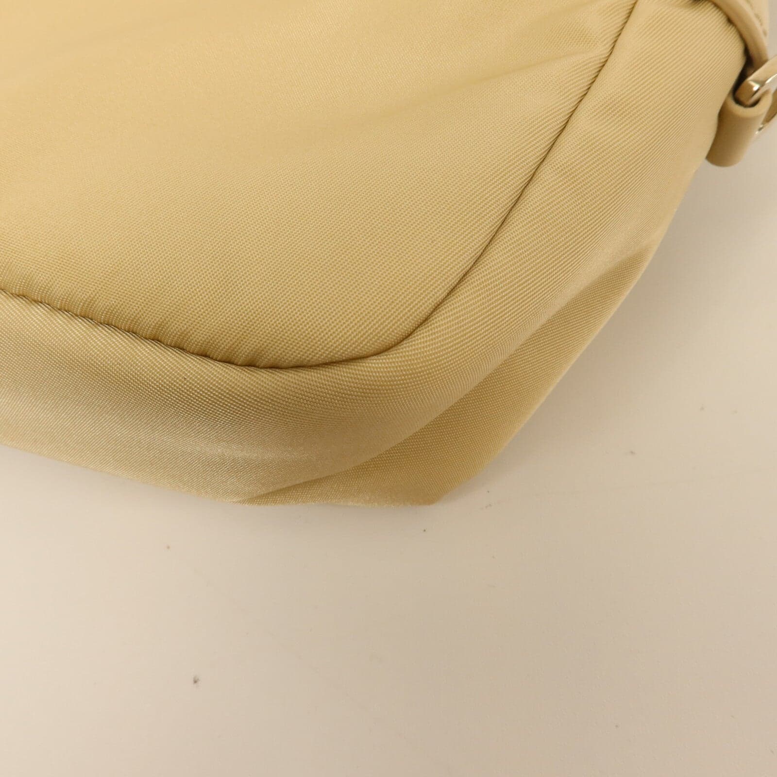 LOUIS VUITTON 1BD295 肩背包 尼龍