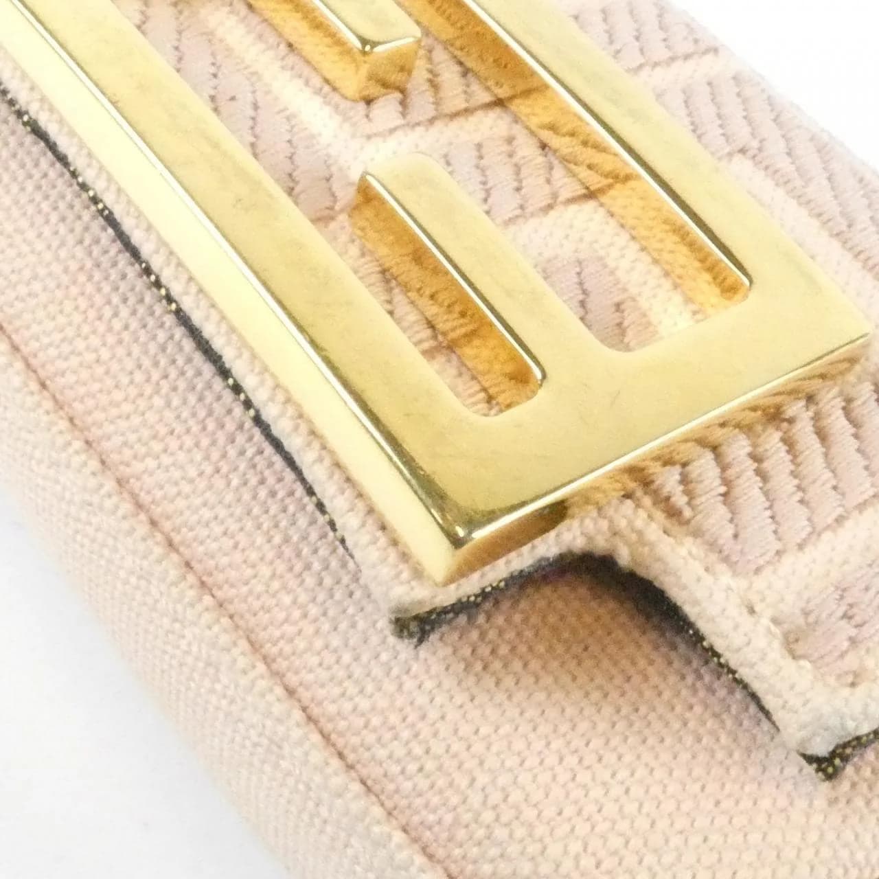 FENDI Baguette 7AS045 A9P6 鎖匙包 帆布