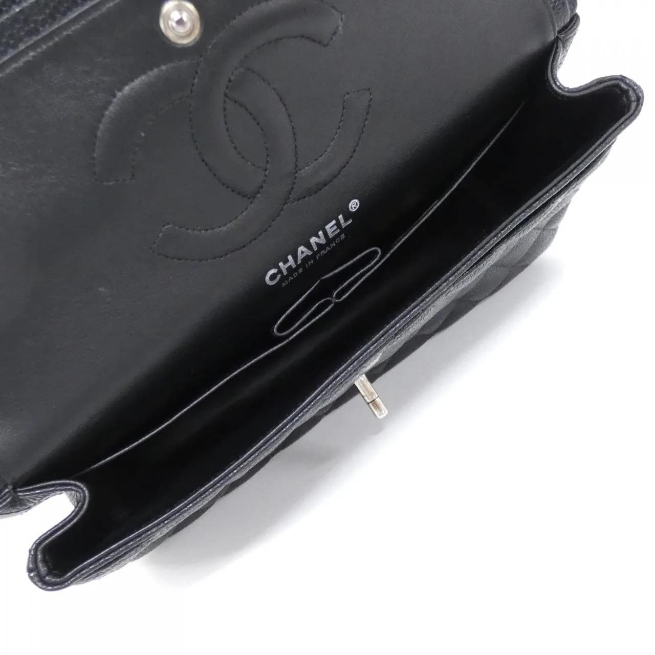 CHANEL Matelasse 1112 Shoulder Grained Calfskin