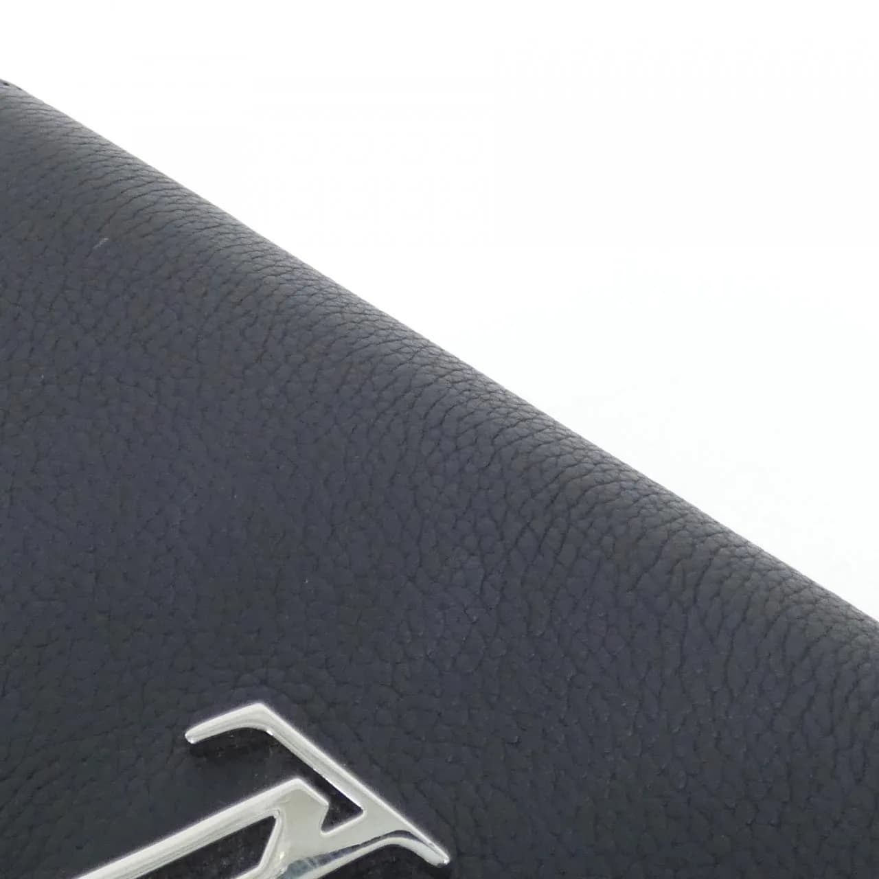 LOUIS VUITTON M62622 銀包