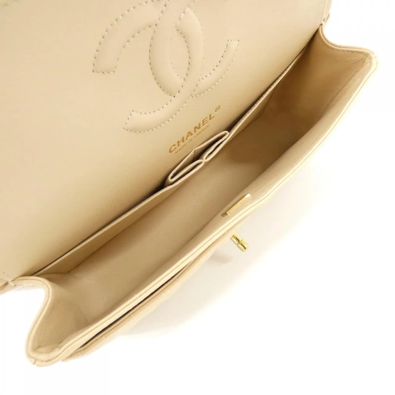 CHANEL Matelasse 1112 Shoulder Grained Calfskin