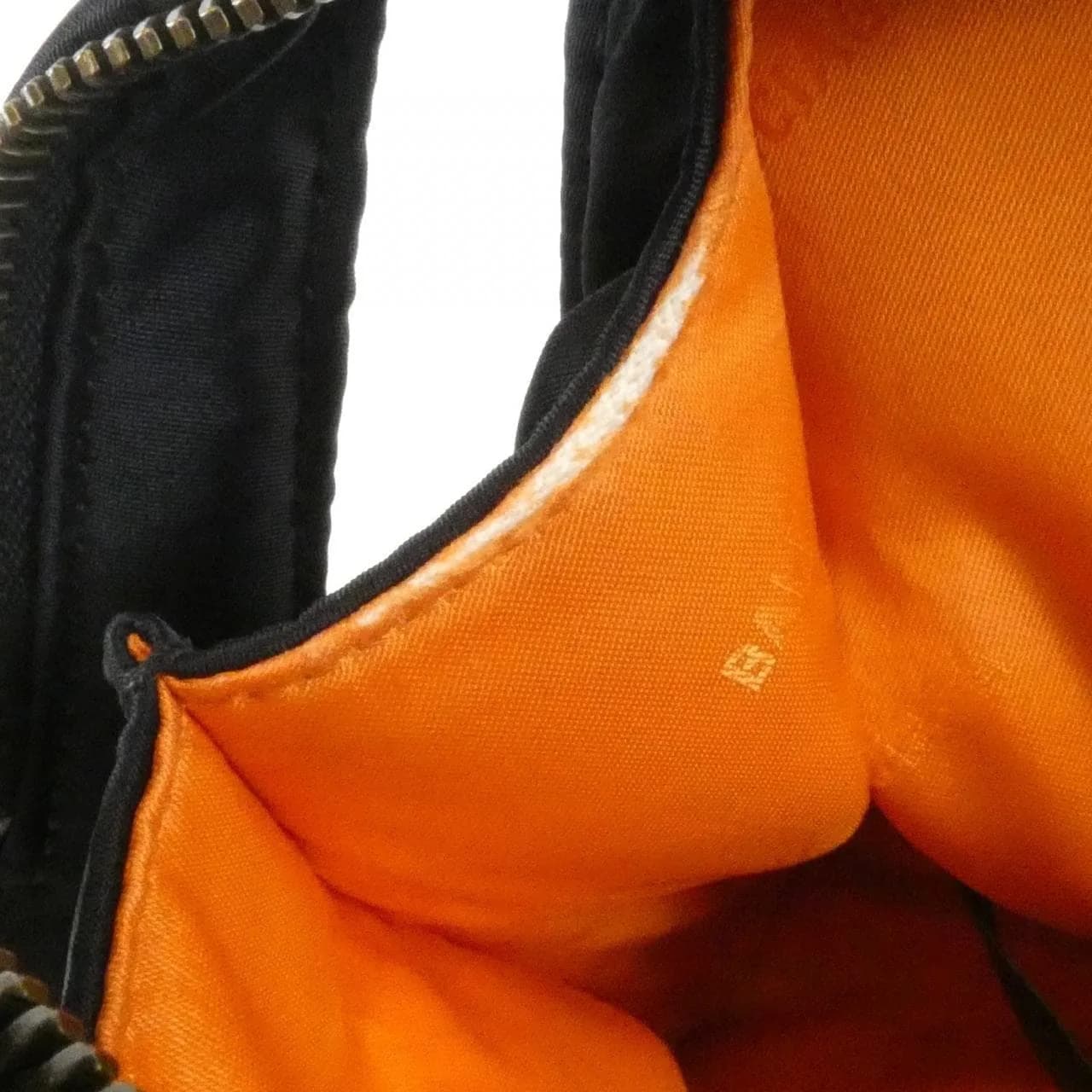 BALENCIAGA Neo Classic 638521 2HM5T 手提包 尼龍