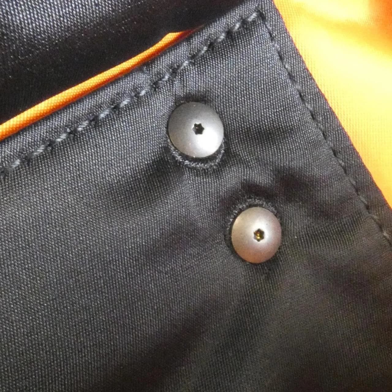 BALENCIAGA Neo Classic 638521 2HM5T 手提包 尼龍