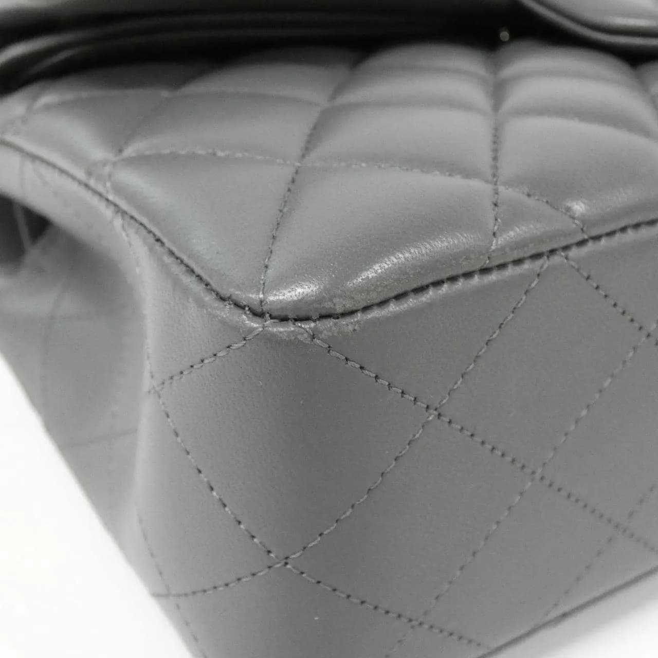 CHANEL Matelasse 1113 Shoulder Lambskin