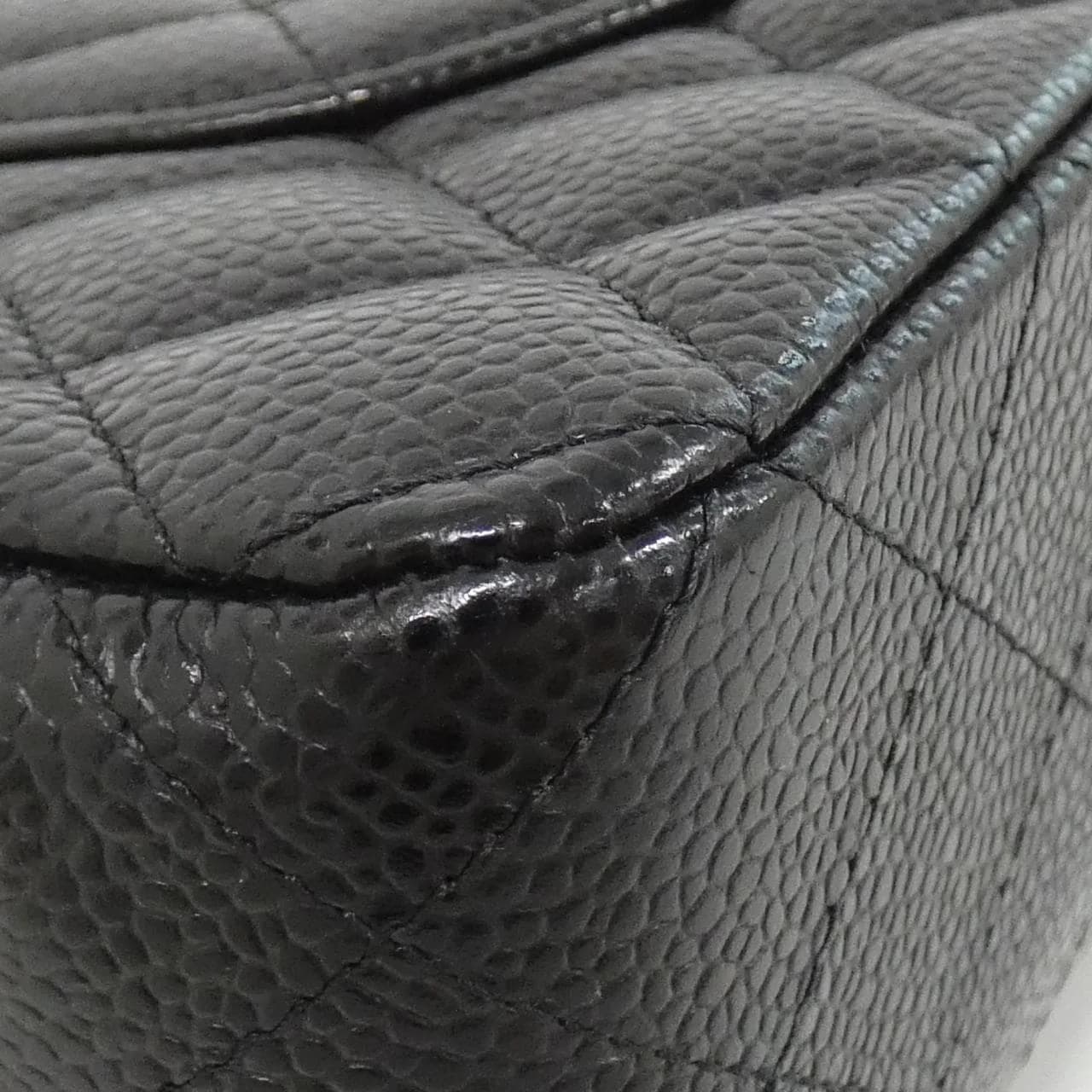 CHANEL Matelasse 1112 Shoulder Grained Calfskin
