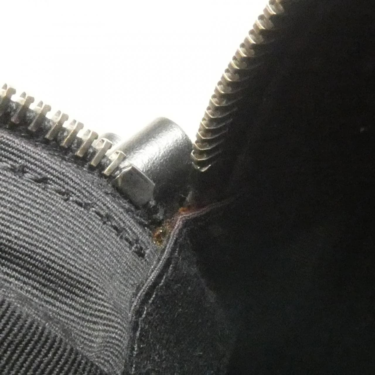 SAINT LAURENT 520534 肩背包