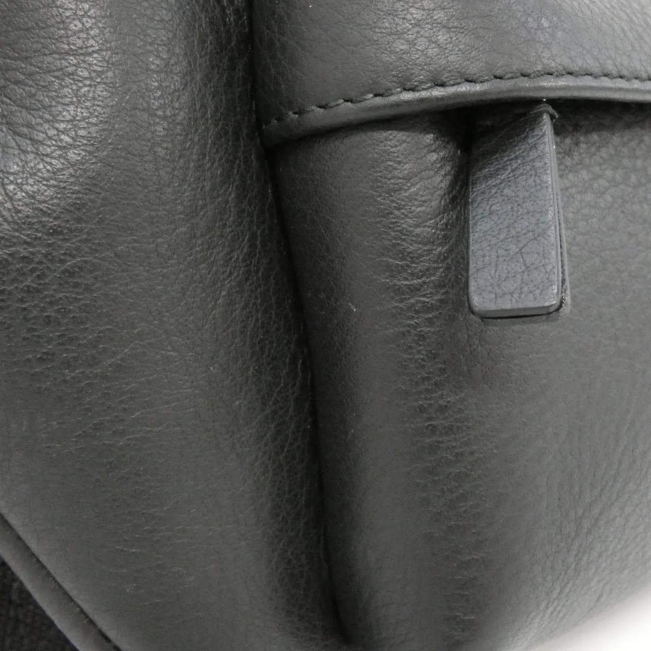 BALENCIAGA Everyday 552375 DLQ4N 腰包