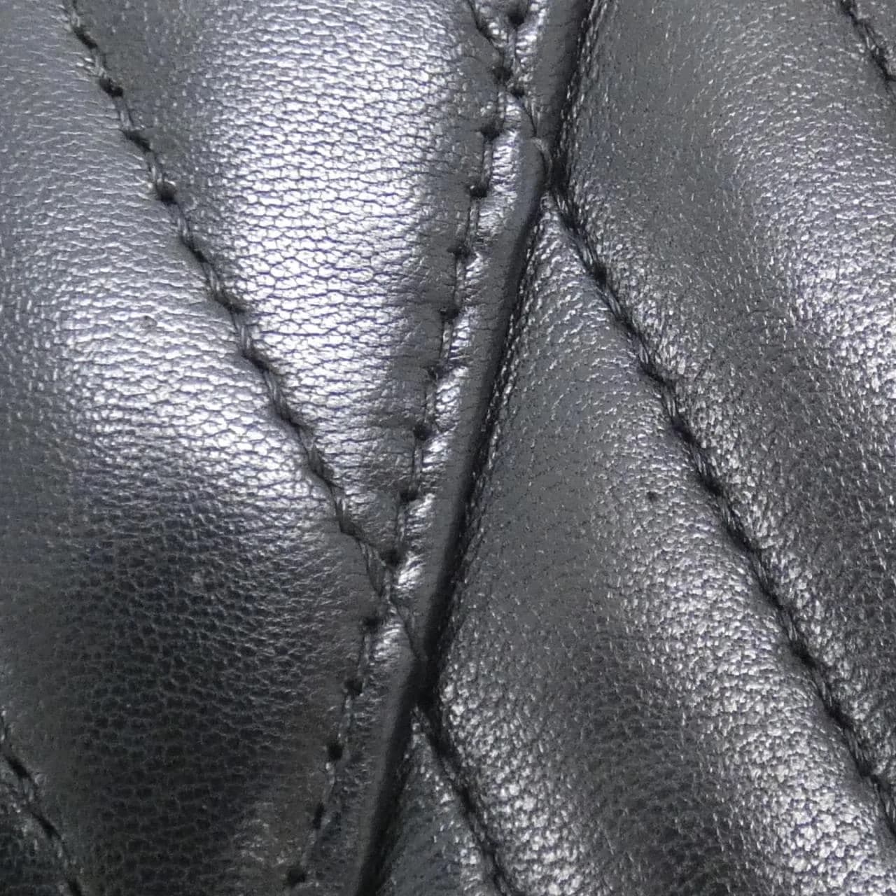 CHANEL Matelasse 1112 Shoulder Lambskin