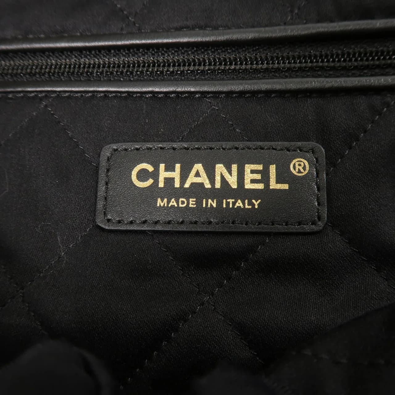 CHANEL AS3260 肩背包 牛皮