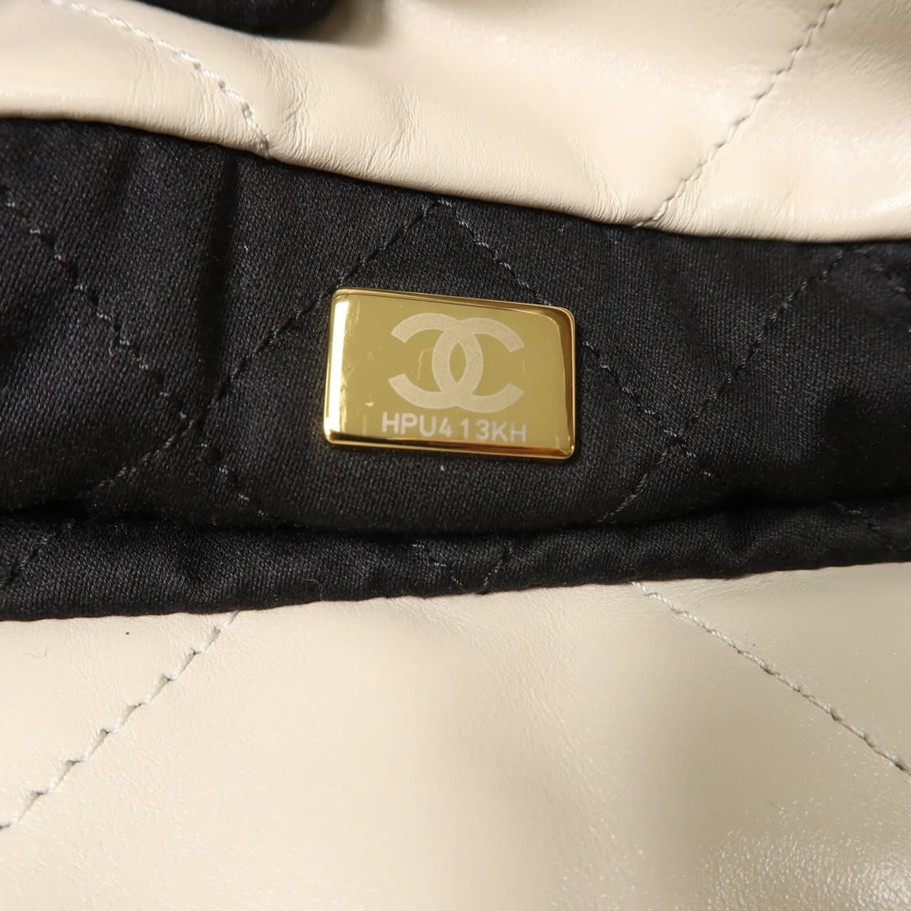 CHANEL AS3260 肩背包 牛皮
