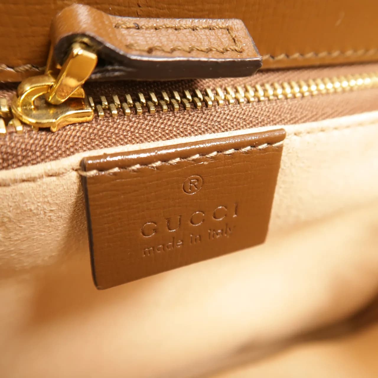 GUCCI 602204 肩背包 塗層帆布