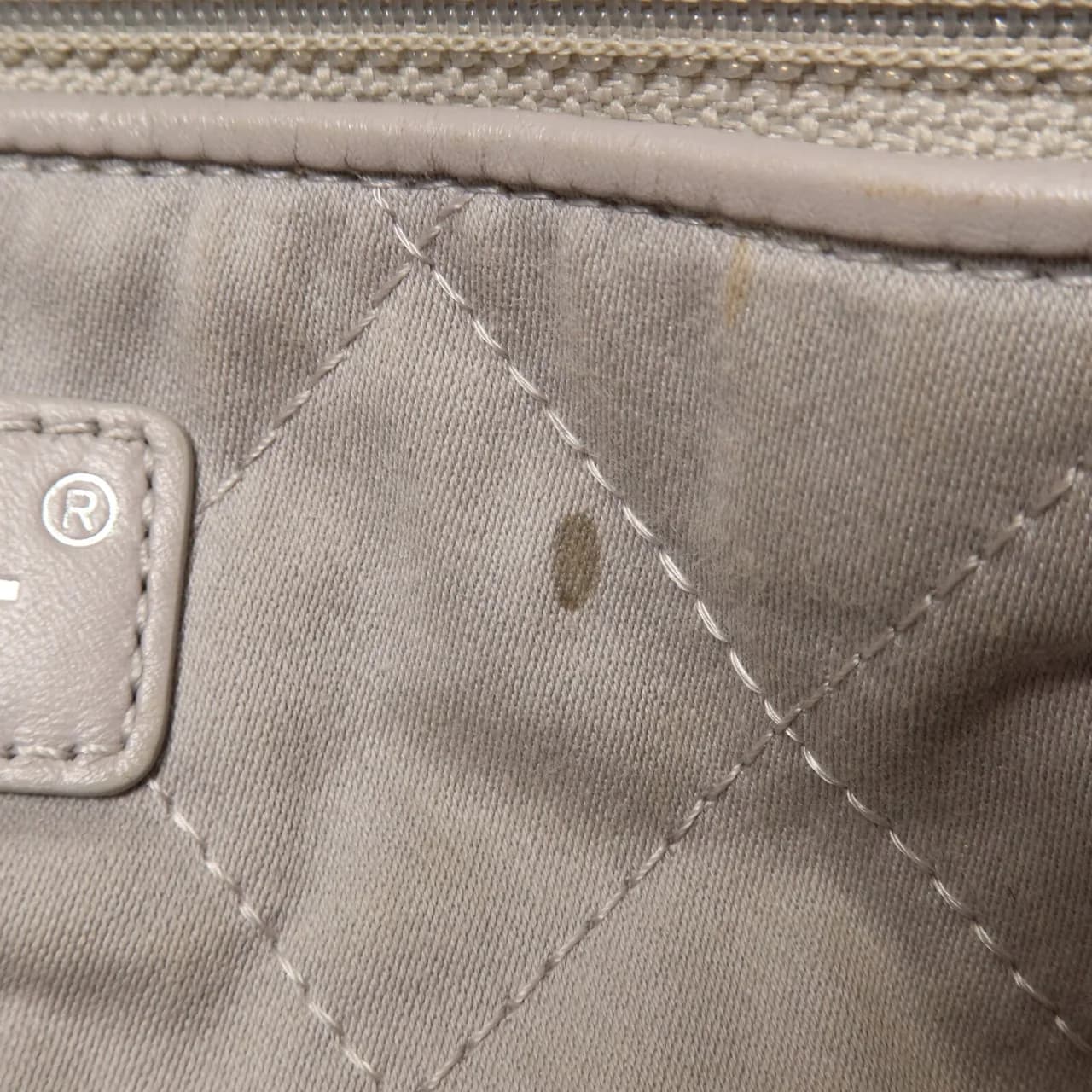 CHANEL AS3260 肩背包 牛皮